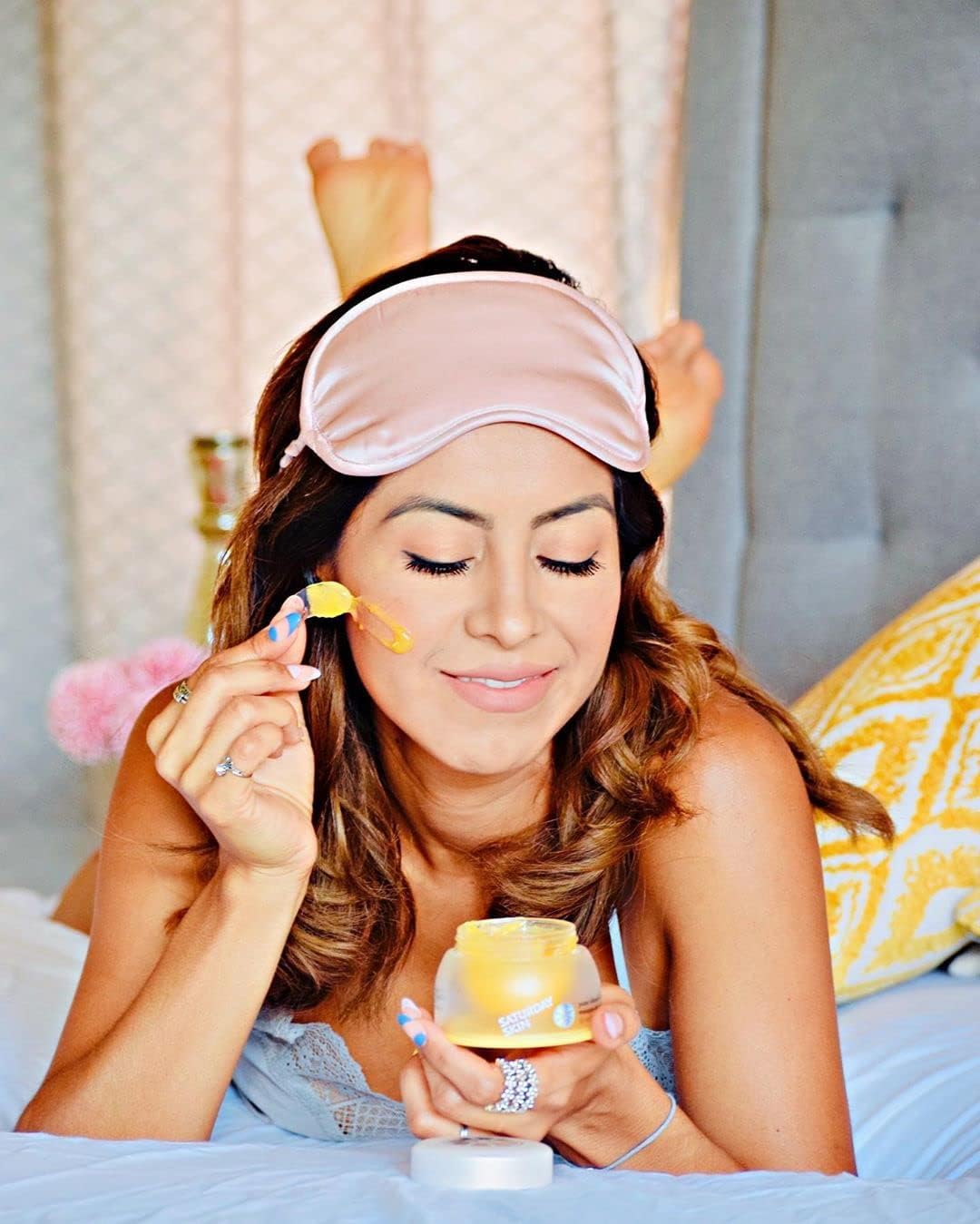 Saturday Skin Yuzu Vitamin C Overnight Sleep Mask Regenerist Retinol Ultra Rich Face Moisturizer Cream Smooth Skin and Reduce Wrinkles Ideal for All Skin Types